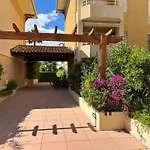 Escale Port Frejus Vue Esterel